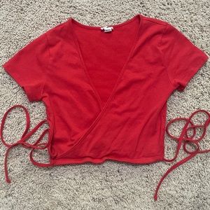 Garage XS red cropped short sleeve with strings